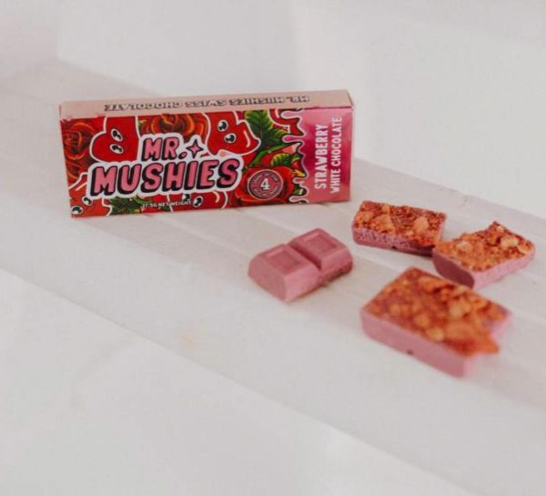 Mr Mushies Strawberry White 4g Mushroom Chocolate Bars